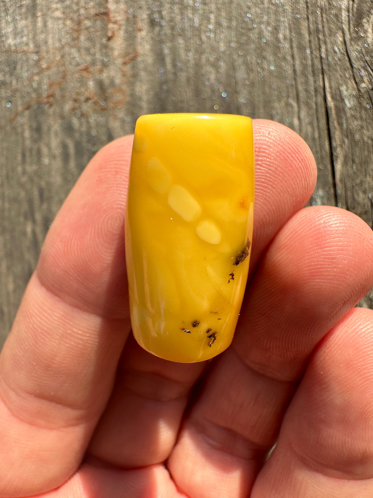 Natural butterscotch amber bead