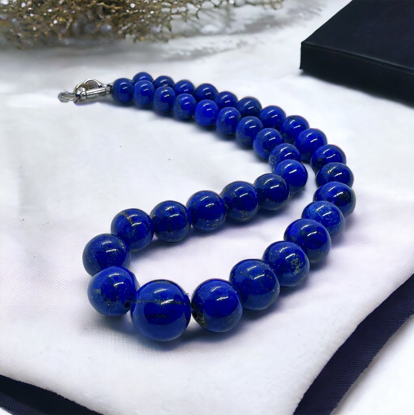 Lapis lazuli beaded necklace