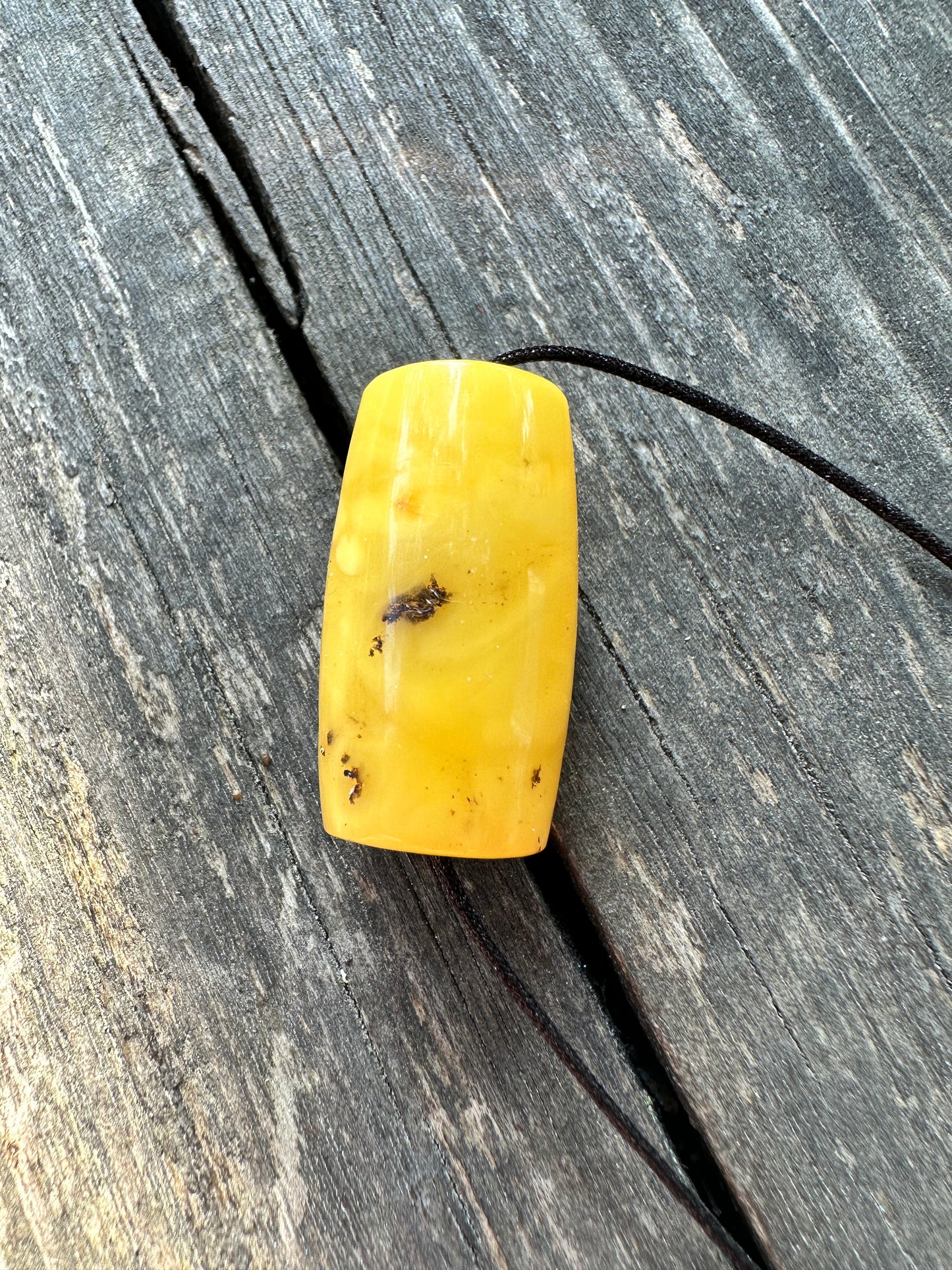 Natural butterscotch amber bead