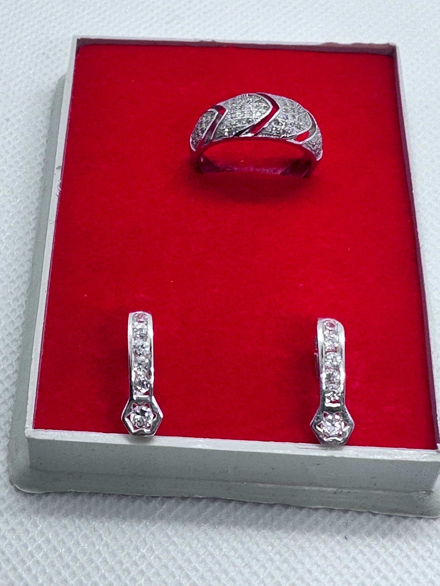 925 silver ring and with ear studs