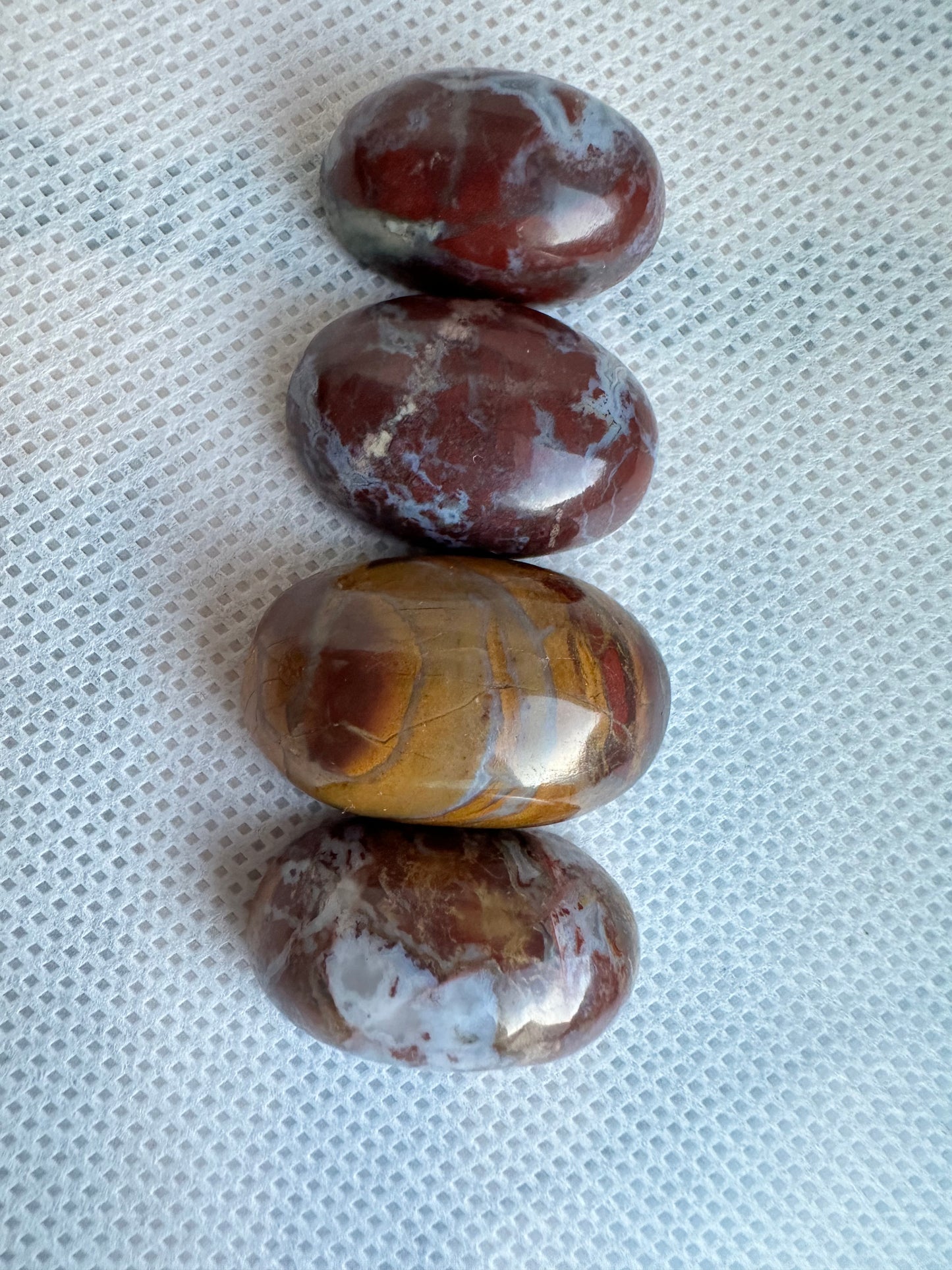 Natürliche rote Jaspis-Cabochons, oval